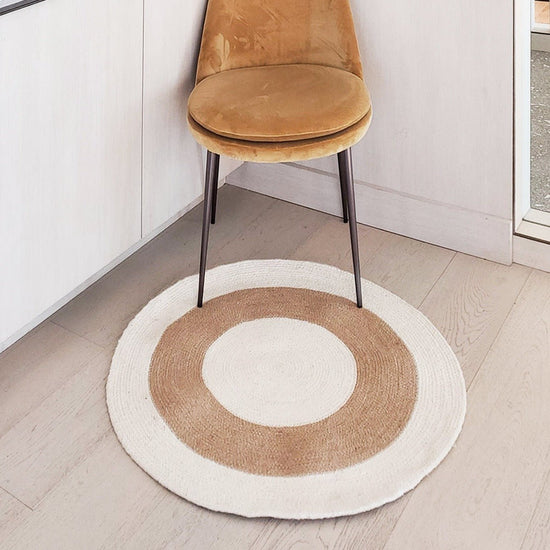 Load image into Gallery viewer, KORISSA Agora Jute Rug, 31&amp;quot; Round - lily &amp;amp; onyx

