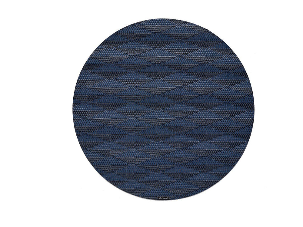 
                      
                        Chilewich Arrow Round Placemat - lily & onyx
                      
                    