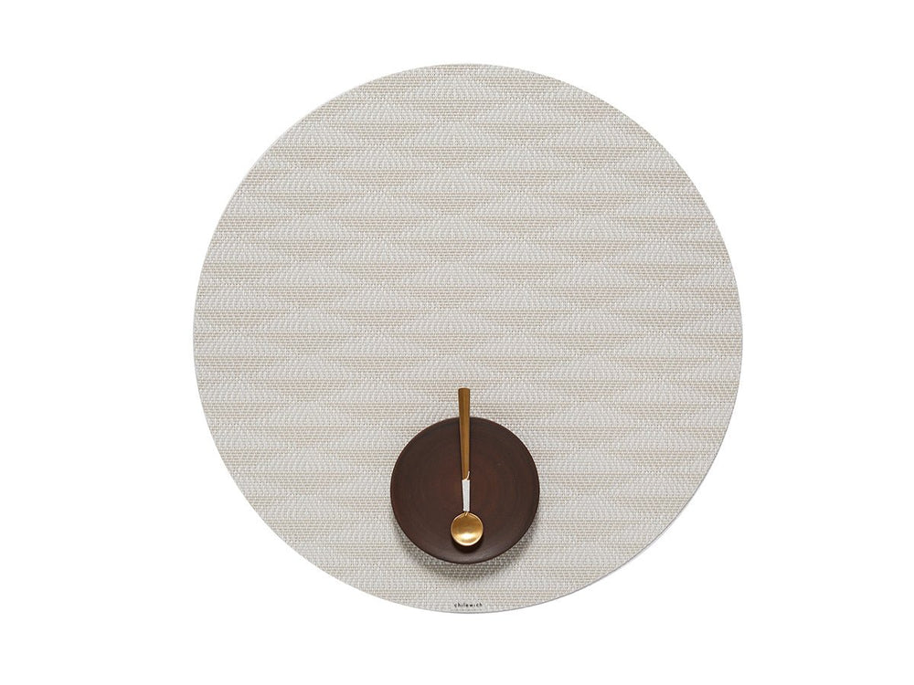 
                      
                        Chilewich Arrow Round Placemat - lily & onyx
                      
                    