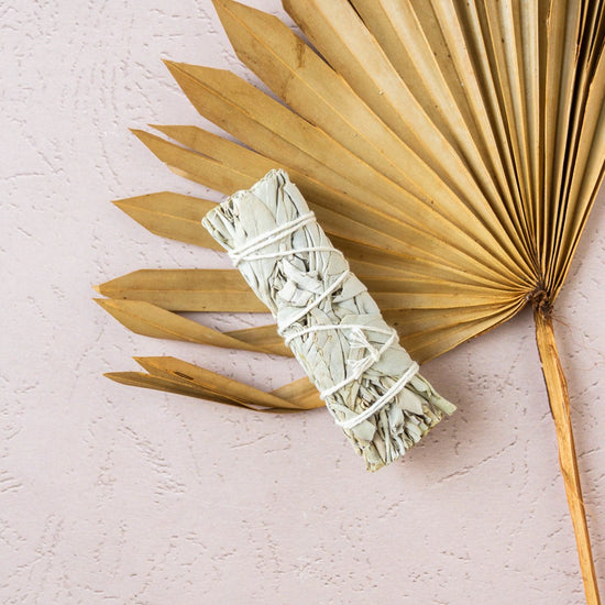 Load image into Gallery viewer, lily &amp;amp; onyx California White Sage Smudge Stick - lily &amp;amp; onyx
