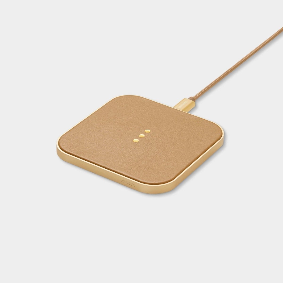 Courant Catch: 1 Classics Single Device Wireless Charger in Italian Leather - lily & onyx