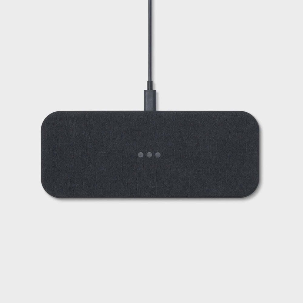 
                      
                        Courant Catch: 2 Essentials Multi Device Wireless Charger in Belgian Linen - lily & onyx
                      
                    