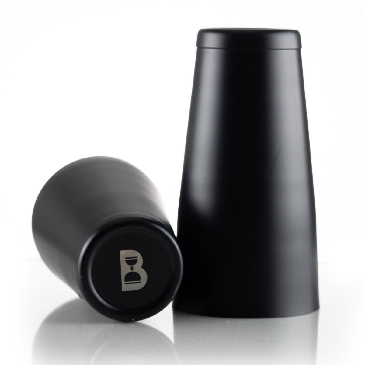 Load image into Gallery viewer, Bull In China Cocktail Shaker Set, Weighted - lily &amp;amp; onyx
