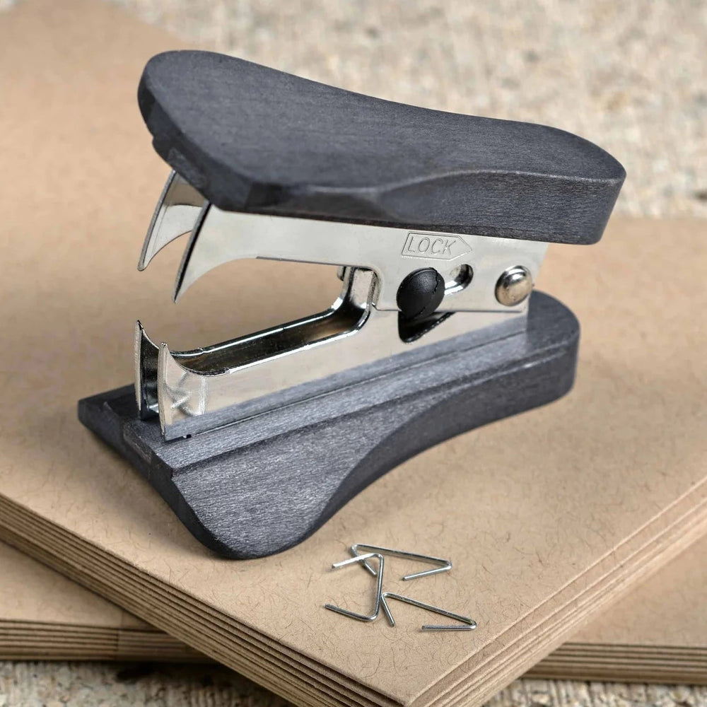 
                      
                        texxture Cokala™ Staple Remover - lily & onyx
                      
                    