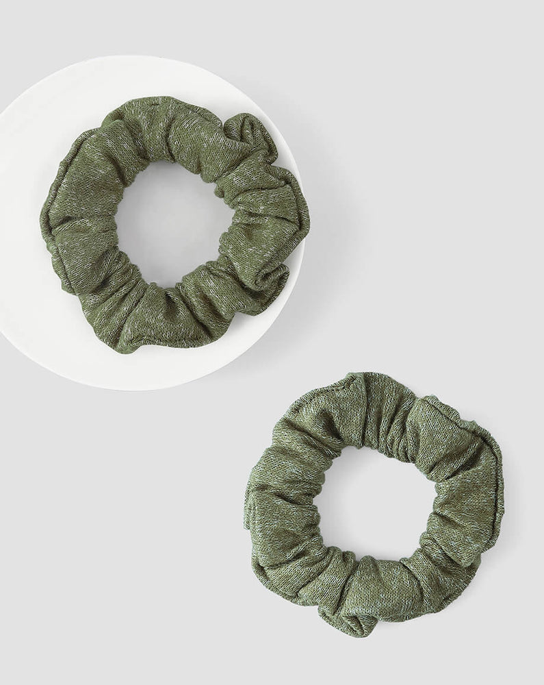 
                      
                        Sunday Citizen Cosset Scrunchie Set - lily & onyx
                      
                    