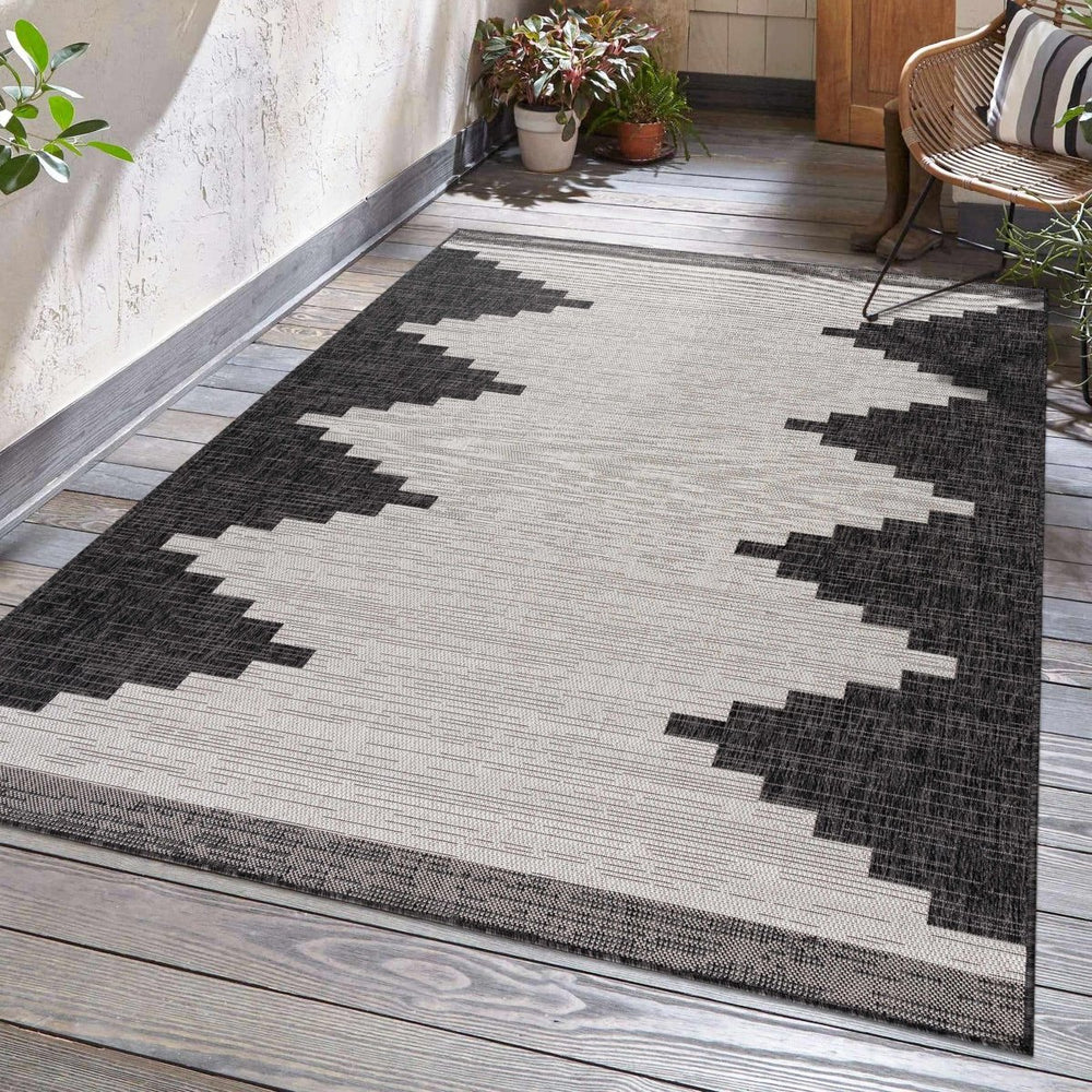 Hauteloom Djugun Outdoor Rug - lily & onyx