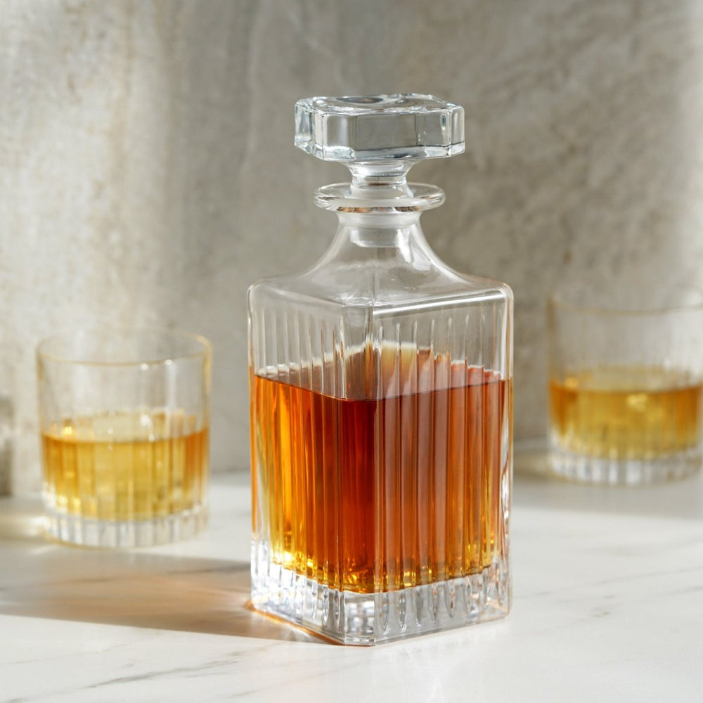 
                      
                        Viski European Liquor Decanter - lily & onyx
                      
                    