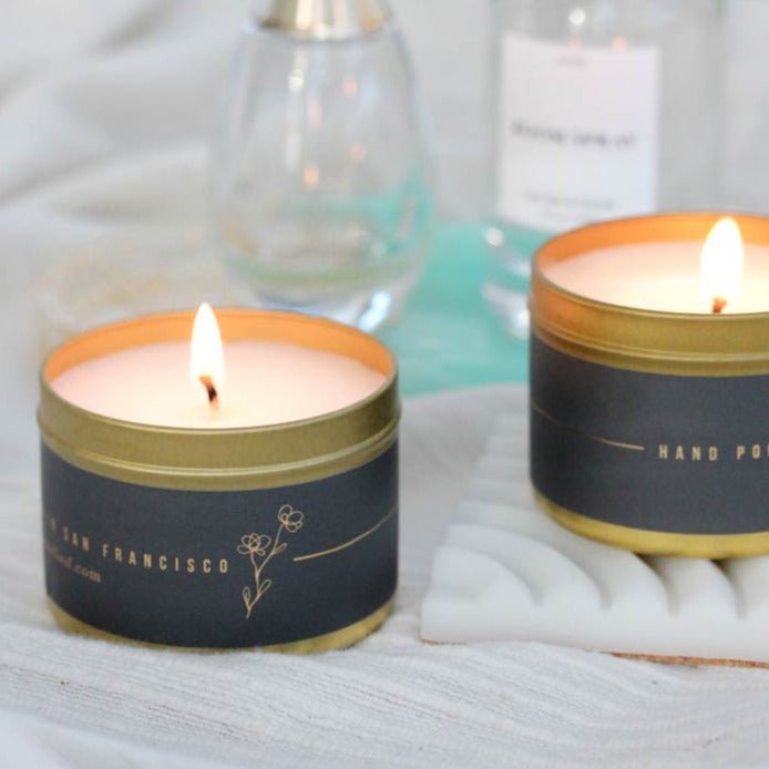
                      
                        esselleSF Geranium Sandalwood | 5 Oz Travel Tin Candle | Ylang Ylang, Bamboo, Palm, Geranium, Jasmine, Sandalwood - lily & onyx
                      
                    