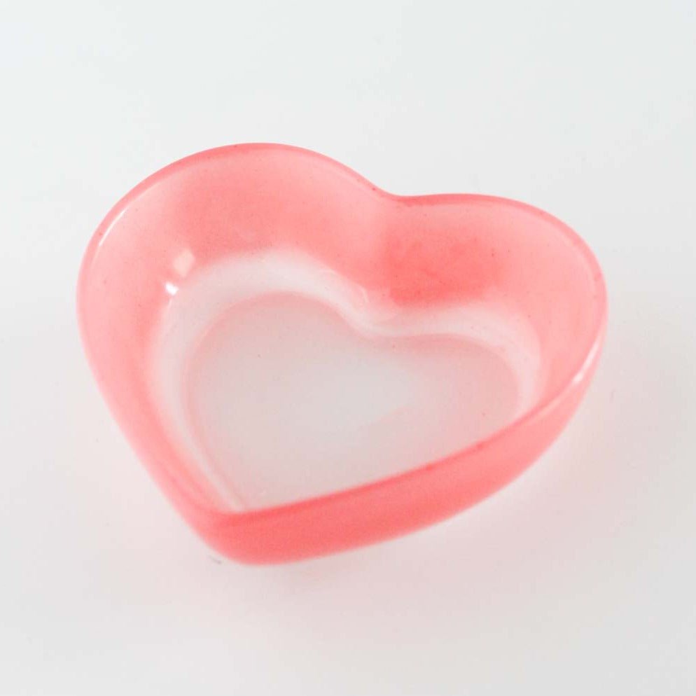 
                      
                        esselleSF Heart Trinket Tray - lily & onyx
                      
                    