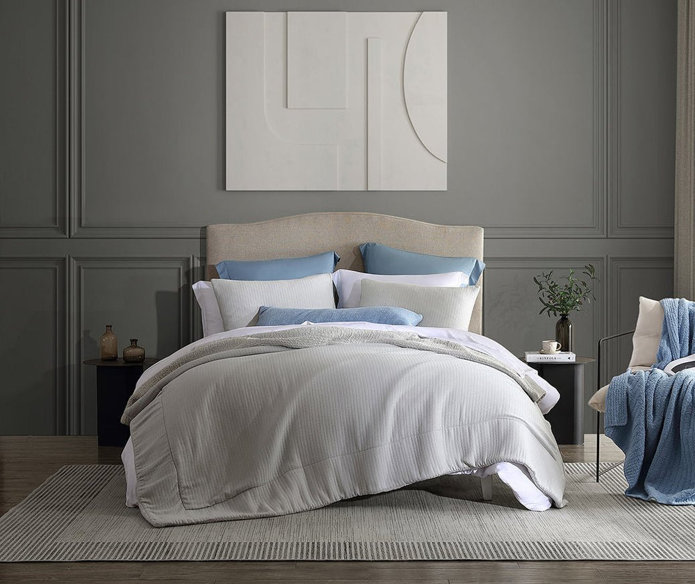 
                      
                        Sunday Citizen Herringbone Snug Coverlet - lily & onyx
                      
                    