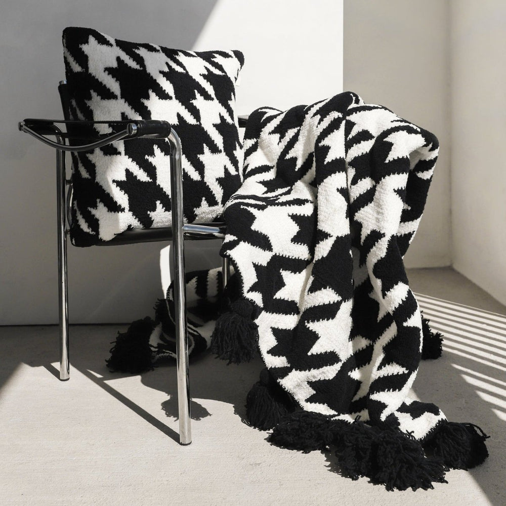 
                      
                        Sunday Citizen Houndstooth Pom Pom Throw - lily & onyx
                      
                    