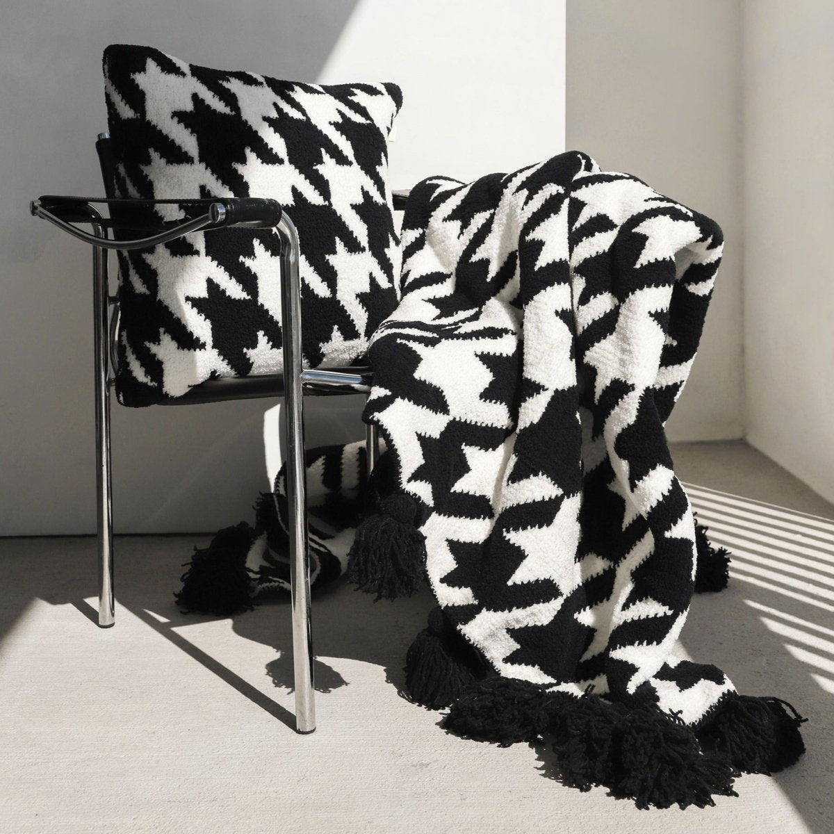 Sunday Citizen Houndstooth Pom Pom Throw - lily & onyx