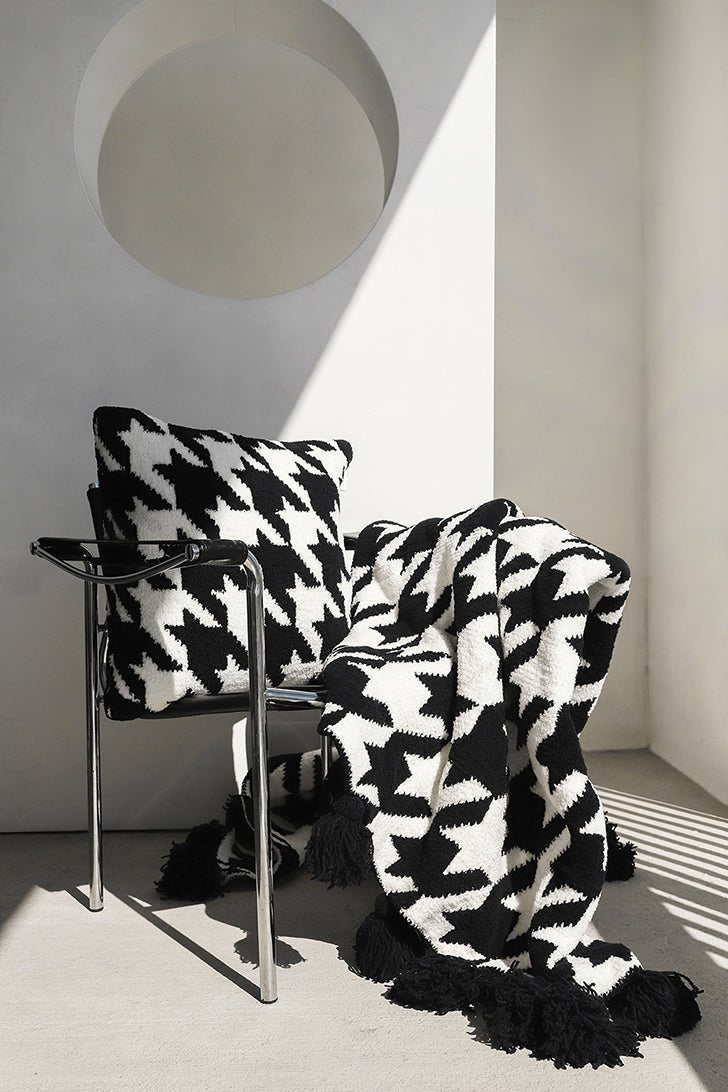 Sunday Citizen Houndstooth Throw Pillow - lily & onyx