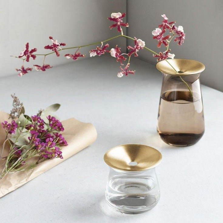 KINTO USA Luna Vase 7" - lily & onyx
