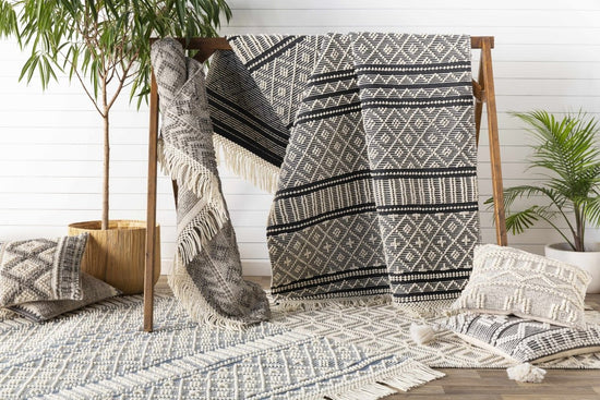 Hauteloom Leon Area Rug - lily & onyx