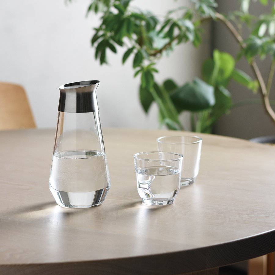 KINTO USA Luce Water Carafe, 25oz - lily & onyx