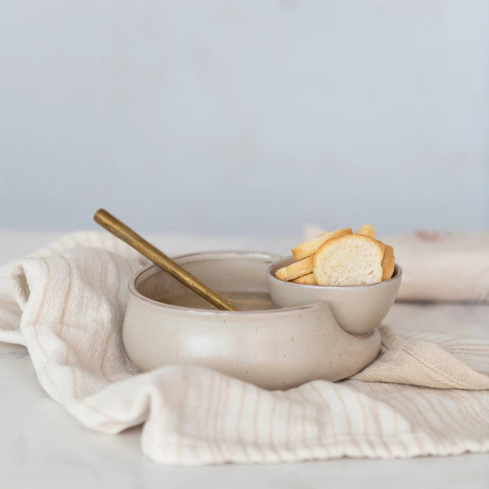 
                      
                        lily & onyx Matte Beige Stoneware Cracker & Soup Bowl with Reactive Glaze - lily & onyx
                      
                    