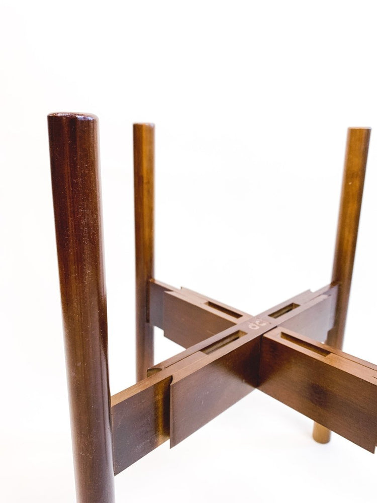 
                      
                        declutterd Mid-Level Adjustable Bamboo Plant Stand, 8"-12" - lily & onyx
                      
                    