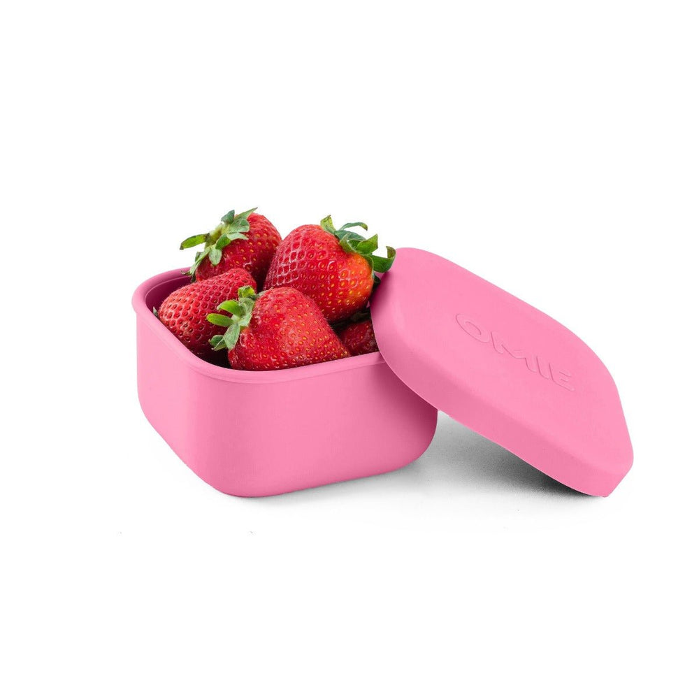 
                      
                        OmieLife OmieSnack Container - lily & onyx
                      
                    