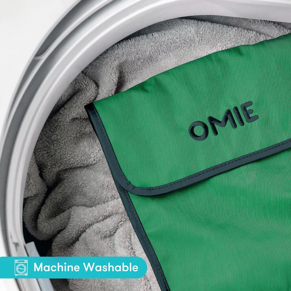 
                      
                        OmieLife OmieTote - lily & onyx
                      
                    