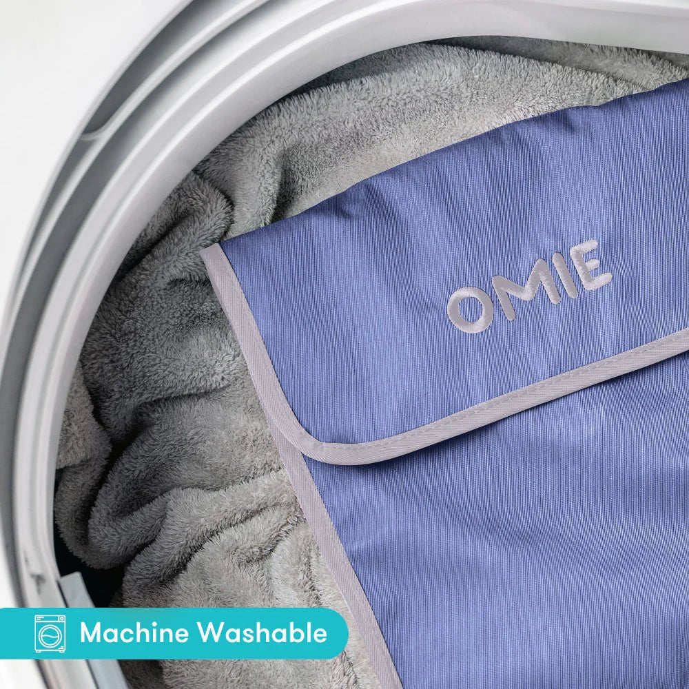 
                      
                        OmieLife OmieTote - lily & onyx
                      
                    