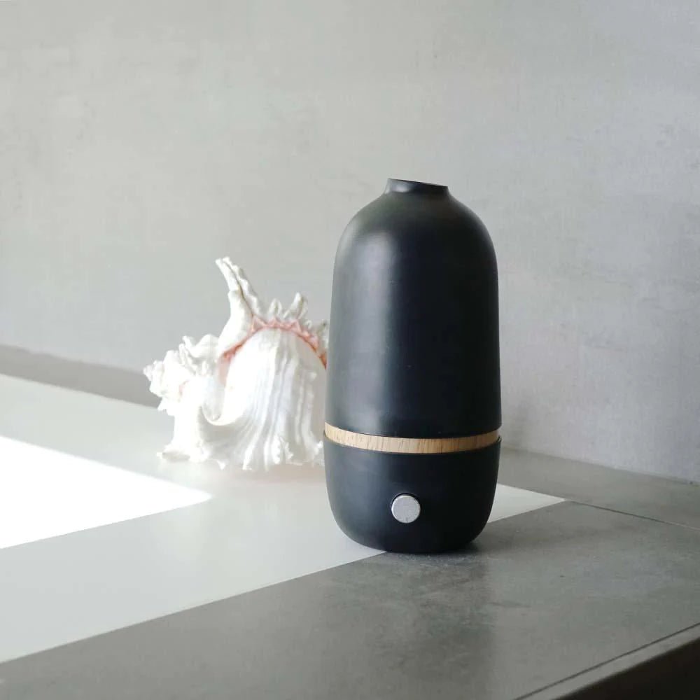 EKOBO ONA Aromatherapy Nebulizing Essential Oil Diffuser Black - lily & onyx