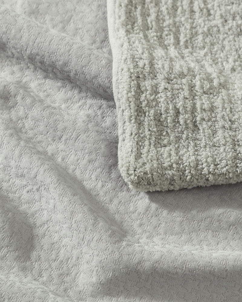
                      
                        Sunday Citizen Pebble Snug Coverlet - lily & onyx
                      
                    