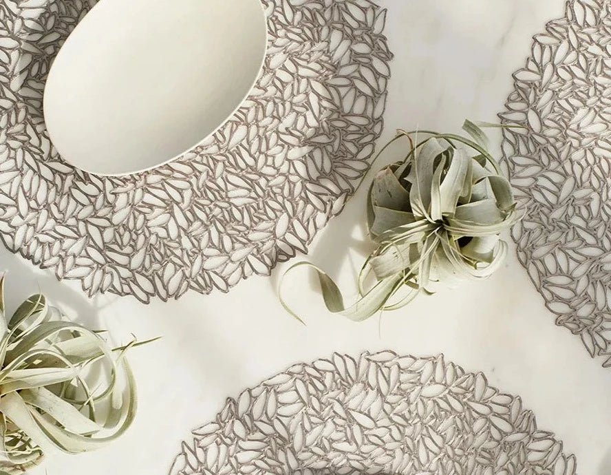 Chilewich Pressed Petal Placemat - lily & onyx