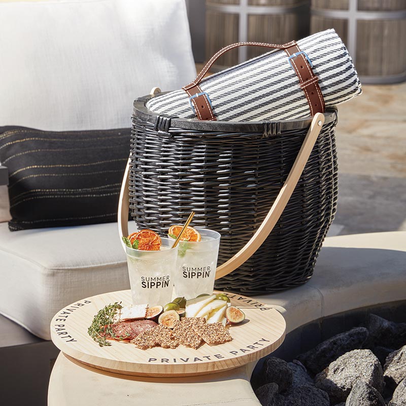 Santa Barbara Design Studio Private Party Picnic Basket - lily & onyx