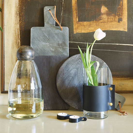 Santa Barbara Design Studio Rectangular Black Marble & Mango Wood Serving Board With Handle - lily & onyx