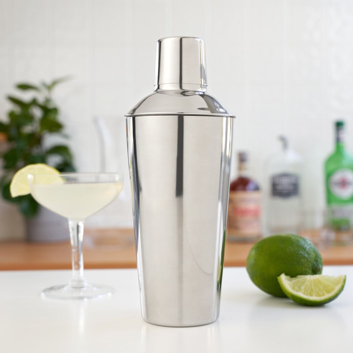 Twine Living Retro™ 24oz Cocktail Shaker - lily & onyx