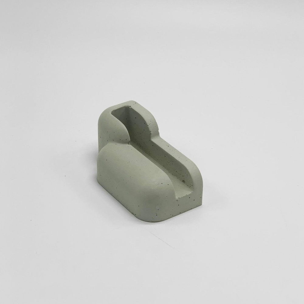 
                      
                        Uno Atelier Rounded Concrete Card Holder - lily & onyx
                      
                    