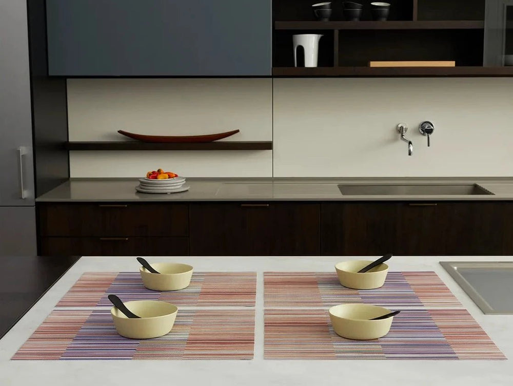 
                      
                        Chilewich Sakiori Placemat - lily & onyx
                      
                    