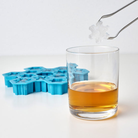 TrueZoo Snowflake Silicone Ice Cube Tray - lily & onyx