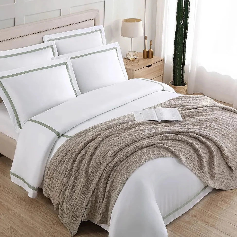 
                      
                        Sunday Citizen Snug Ribbed Bed Blanket - lily & onyx
                      
                    