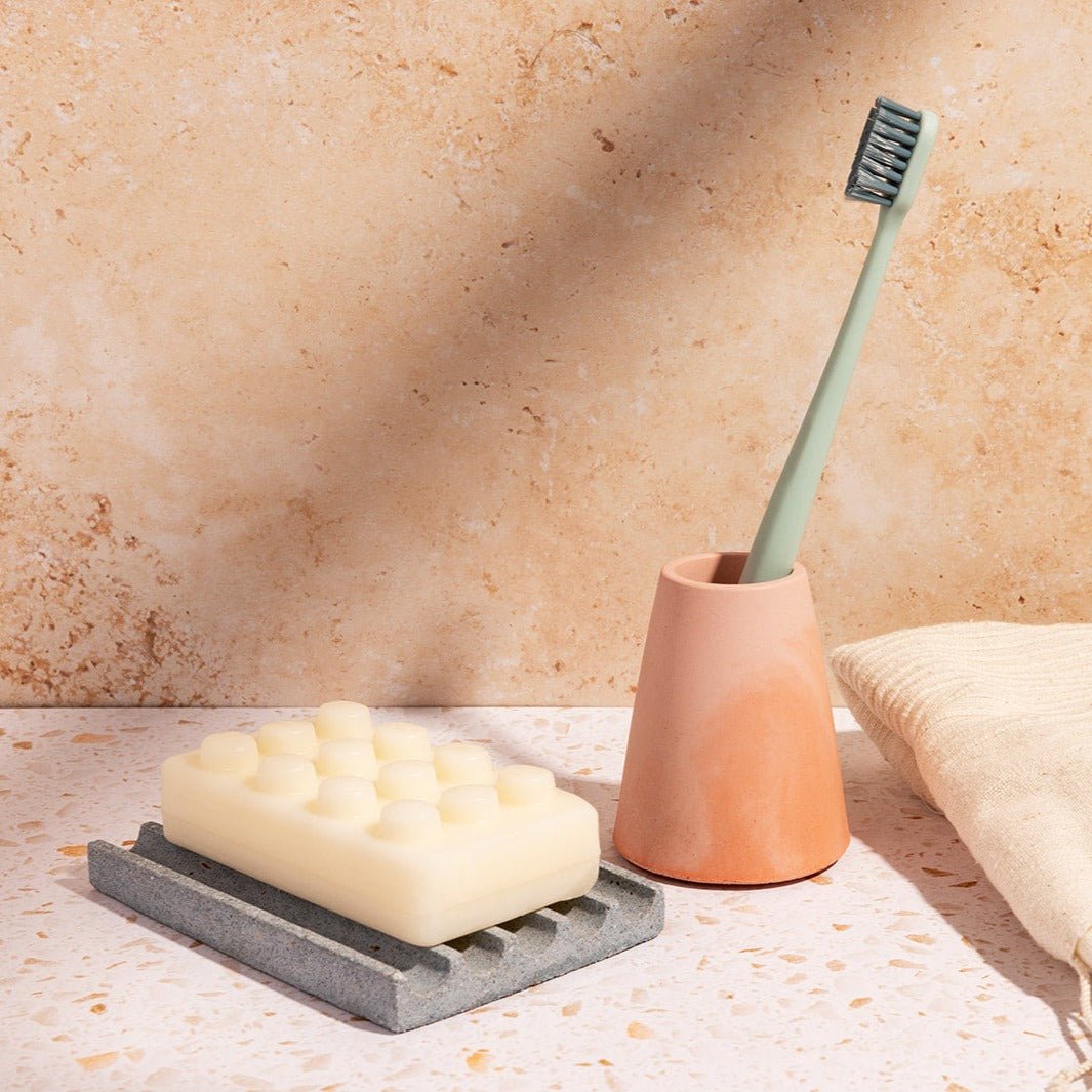 Pretti.Cool Soap Dish & Toothbrush Holder Set - lily & onyx