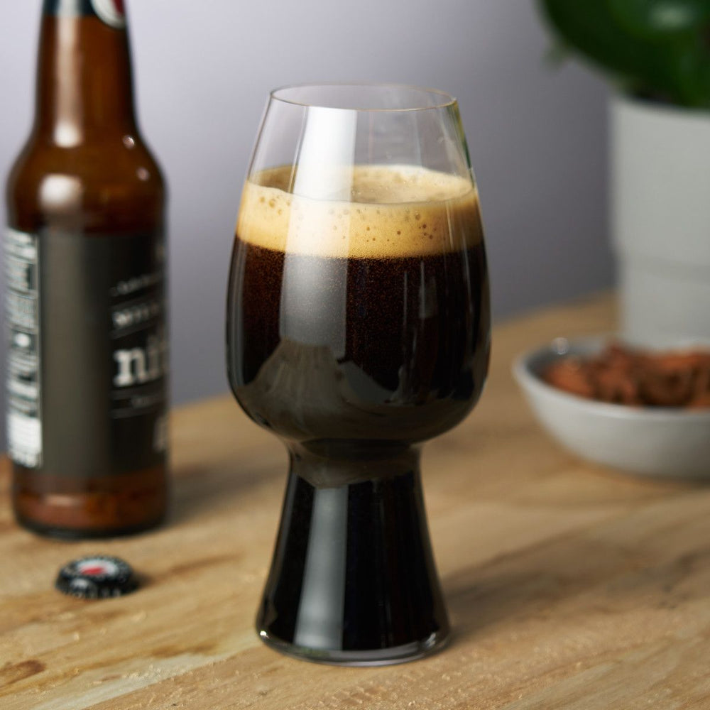 Spiegelau Spiegelau Stout Glass, 21 oz - lily & onyx