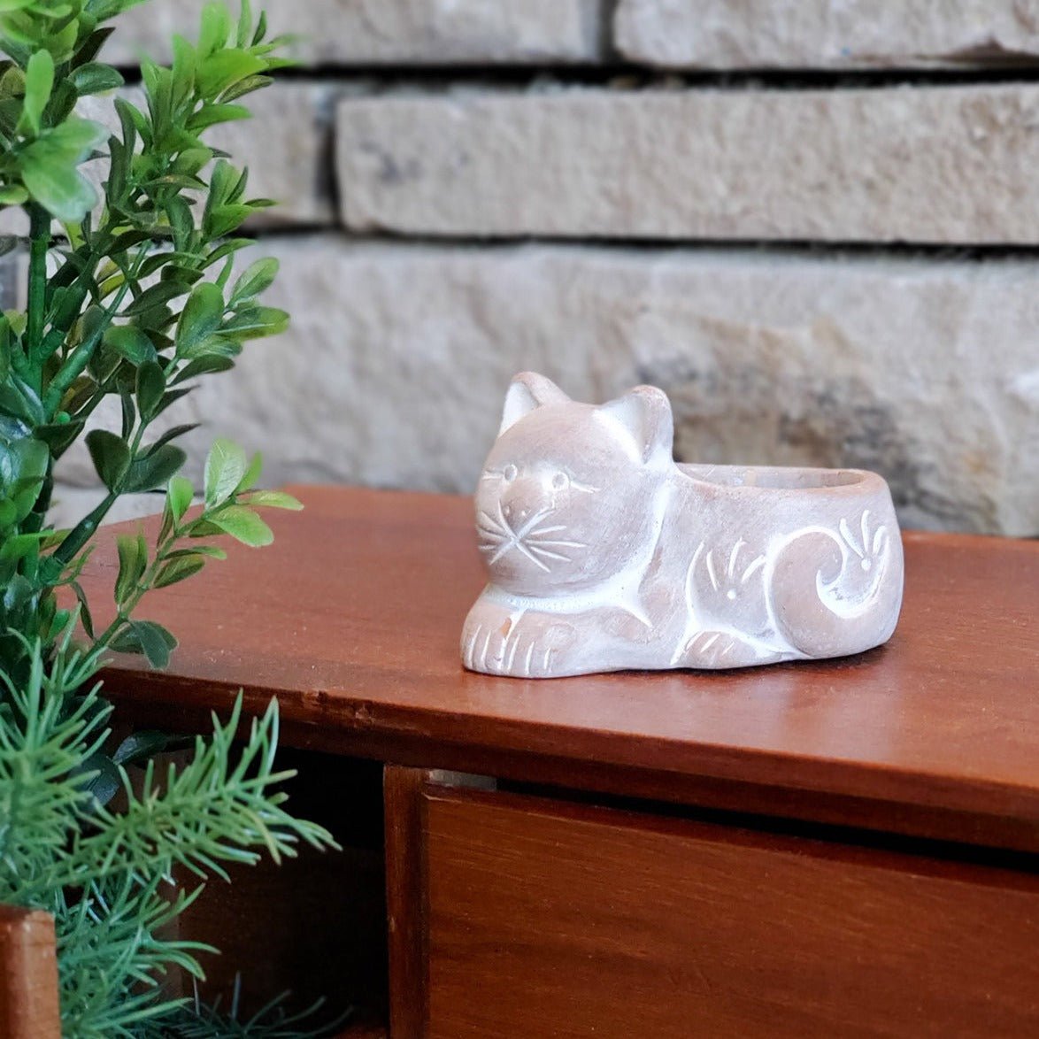 KORISSA Terracotta Tea Light Candle Holder, Cat - lily & onyx