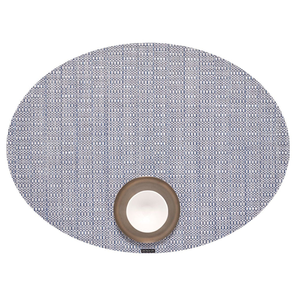 
                      
                        Chilewich Thatch Oval Placemat - lily & onyx
                      
                    