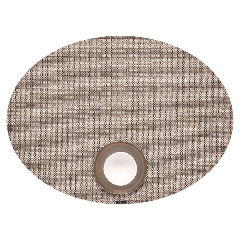 
                      
                        Chilewich Thatch Oval Placemat - lily & onyx
                      
                    