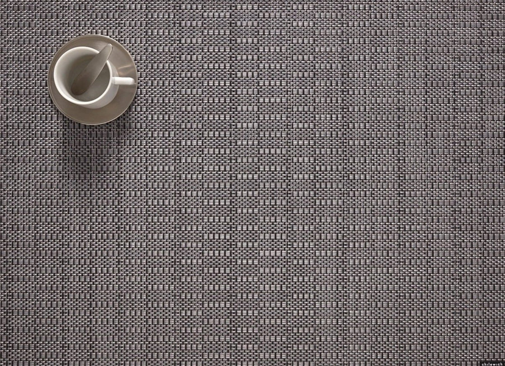 
                      
                        Chilewich Thatch Rectangular Placemat - lily & onyx
                      
                    