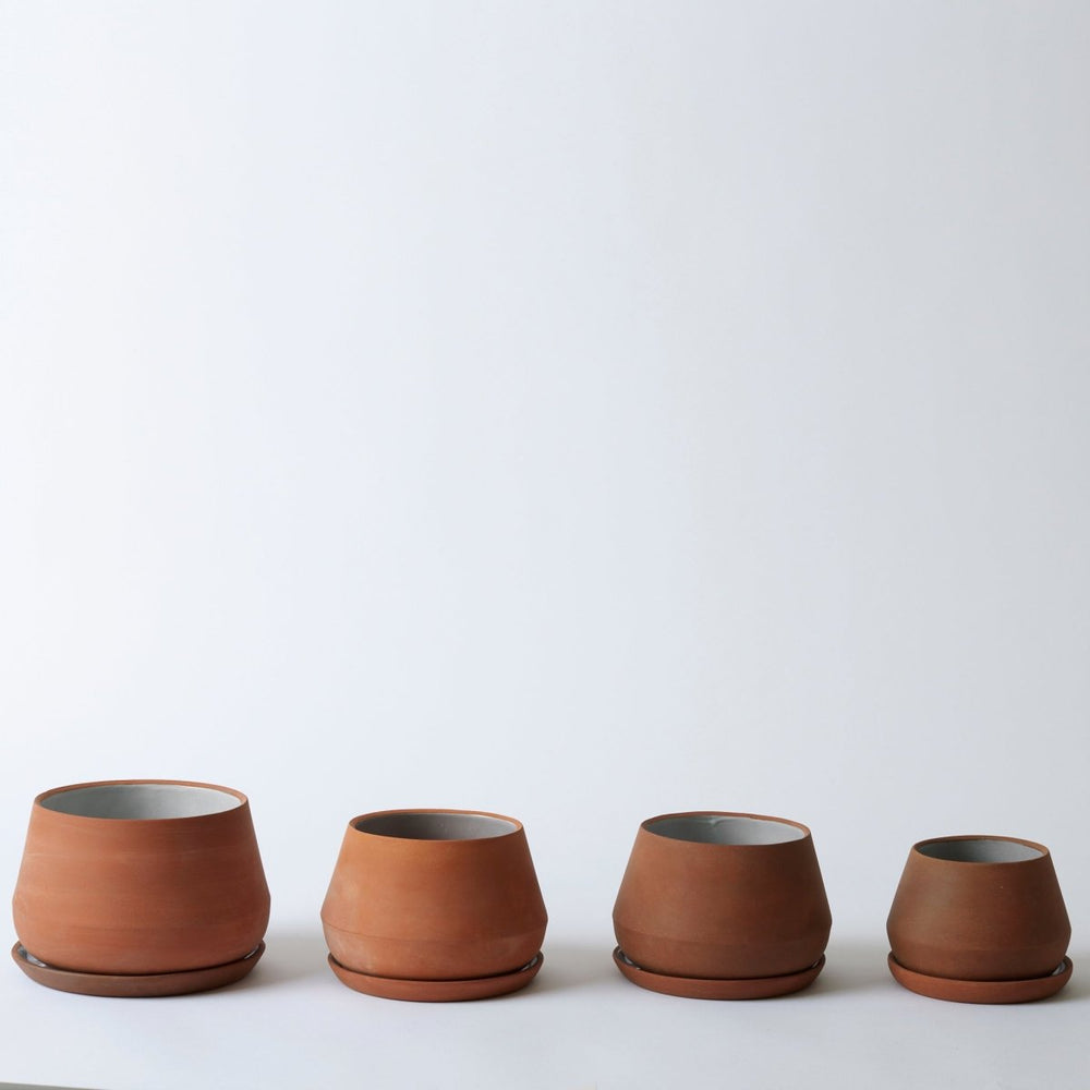 
                      
                        REVIVAL Ceramics The Rancho Planter, 8 Inch - lily & onyx
                      
                    