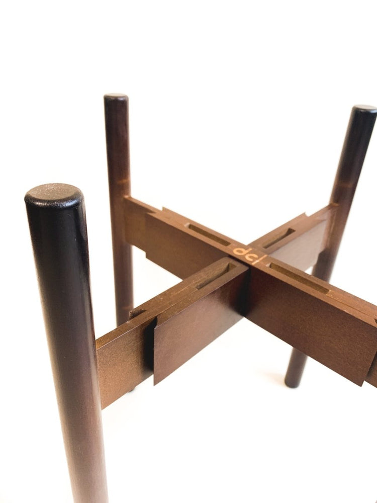 
                      
                        declutterd Top Level Adjustable Bamboo Plant Stand, 8"-12" - lily & onyx
                      
                    