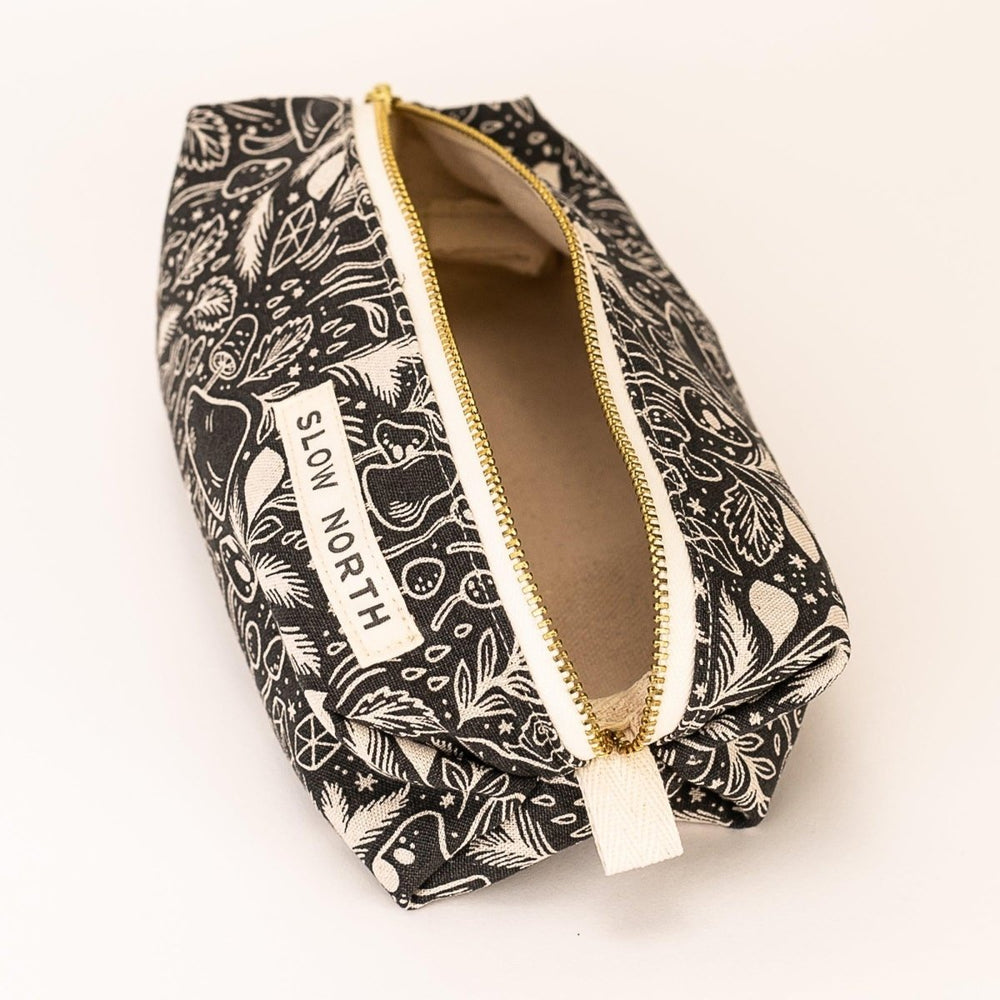 
                      
                        Slow North Travel Pouch, Mystical Mushroom - lily & onyx
                      
                    