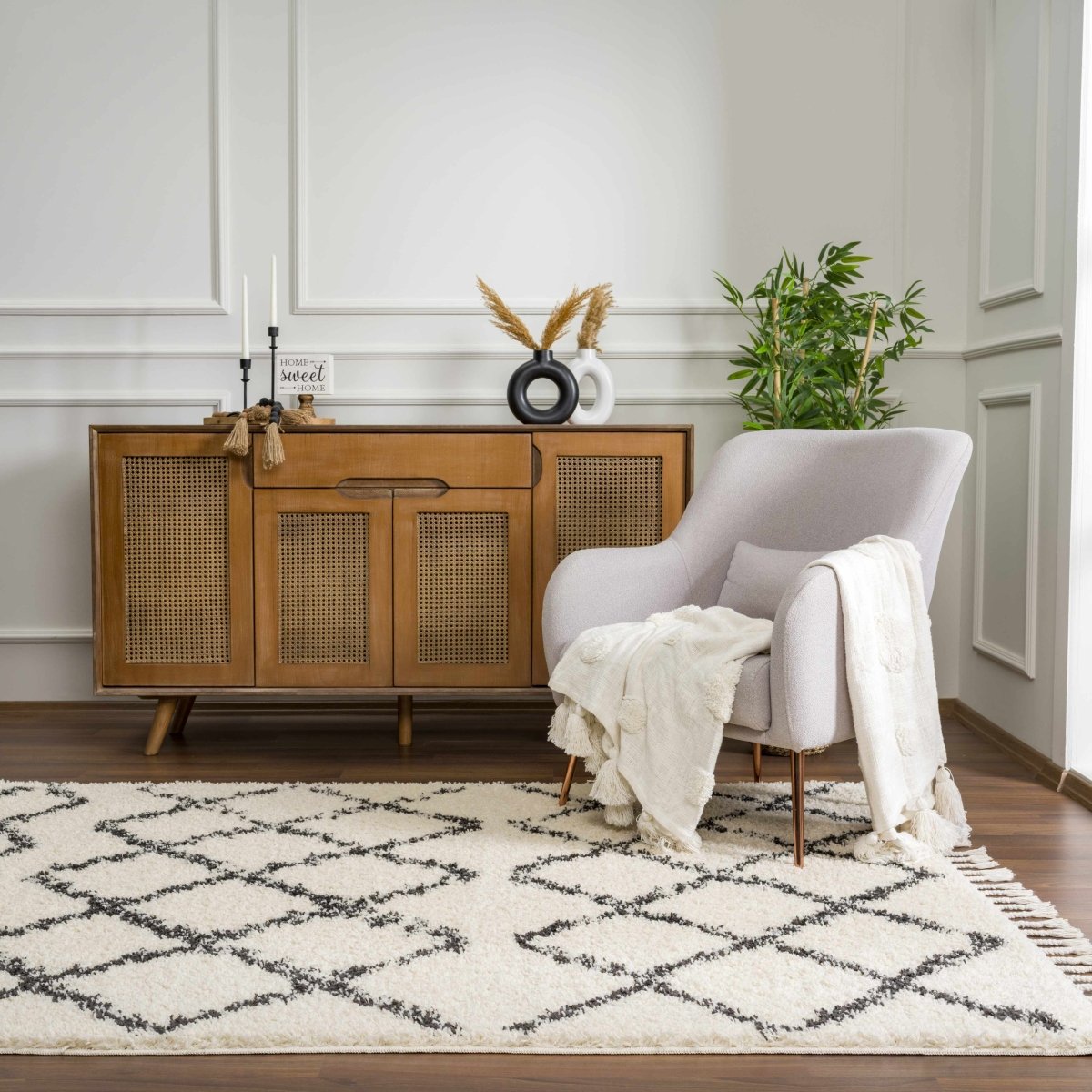 Hauteloom Wallagrass Beige & Black Trellis Tassel Shag - lily & onyx